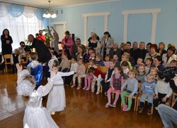 В Україні з краю в край ходить Святий Миколай…